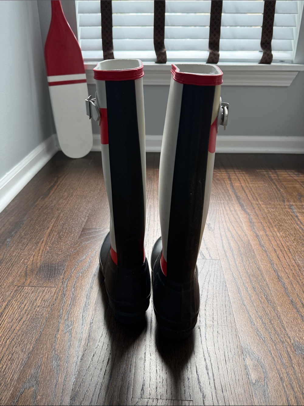 Hunter Tall Rain Boots in White, Red & Black - Picture 4 of 11